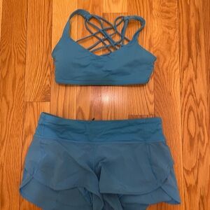 lululemon athletica Blue Speed Shorts and Free to Be Wild Bra 6 GOOD